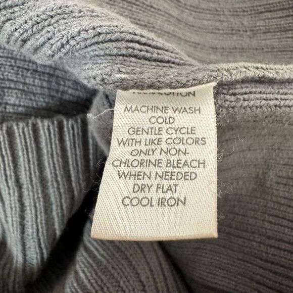Calvin Klein Women’s Grey Ribbed Sweater Size Medium Crew Neck Style Preppy - Picture 11 of 12